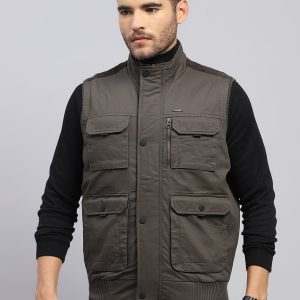 Men Olive Solid Collar Sleeveless Jacket
